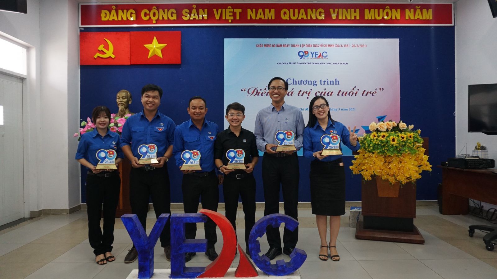  Tri ân các nguyên Bí thư chi đoàn qua các thời kỳ
